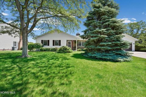 Tiny photo for 823 Nutmeg Lane, Findlay, OH 45840 (MLS # 10008484)
