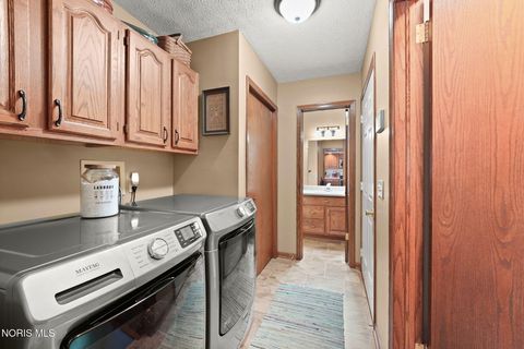 Tiny photo for 823 Nutmeg Lane, Findlay, OH 45840 (MLS # 10008484)