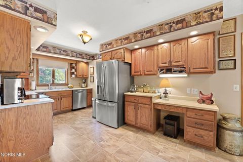 Tiny photo for 823 Nutmeg Lane, Findlay, OH 45840 (MLS # 10008484)