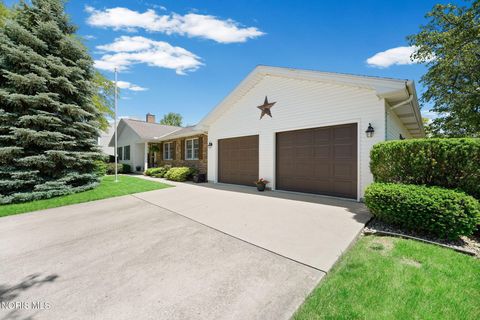 Tiny photo for 823 Nutmeg Lane, Findlay, OH 45840 (MLS # 10008484)