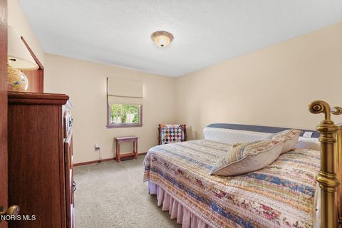 Tiny photo for 823 Nutmeg Lane, Findlay, OH 45840 (MLS # 10008484)