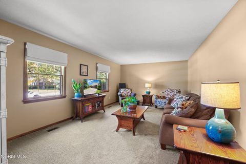 Tiny photo for 823 Nutmeg Lane, Findlay, OH 45840 (MLS # 10008484)