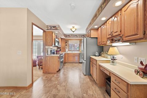 Tiny photo for 823 Nutmeg Lane, Findlay, OH 45840 (MLS # 10008484)