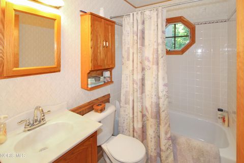 Tiny photo for 4336 E Ledge Road, Port Clinton, OH 43452 (MLS # 10010476)