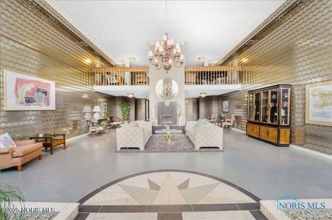 Tiny photo for 4343 W Bancroft Street #4g, Ottawa Hills, OH 43615 (MLS # 10001656)