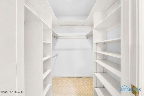 Tiny photo for 4343 W Bancroft Street #4g, Ottawa Hills, OH 43615 (MLS # 10001656)