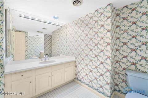 Tiny photo for 4343 W Bancroft Street #4g, Ottawa Hills, OH 43615 (MLS # 10001656)