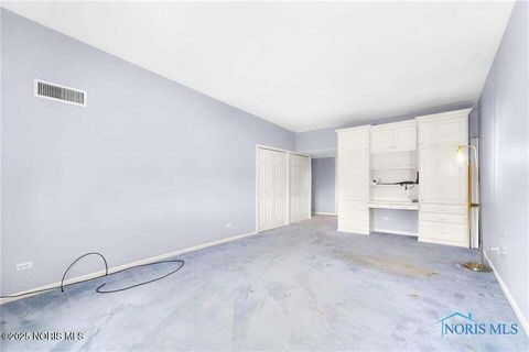 Tiny photo for 4343 W Bancroft Street #4g, Ottawa Hills, OH 43615 (MLS # 10001656)