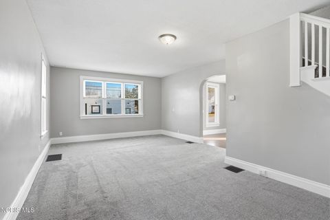 Tiny photo for 623 E Sandusky Street, Findlay, OH 45840 (MLS # 10004683)