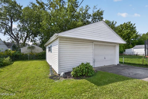 Tiny photo for 1139 Olson Street, Toledo, OH 43612 (MLS # 10013069)
