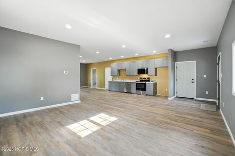 Tiny photo for 113 Superior Street, Oakwood, OH 45873 (MLS # 10002069)