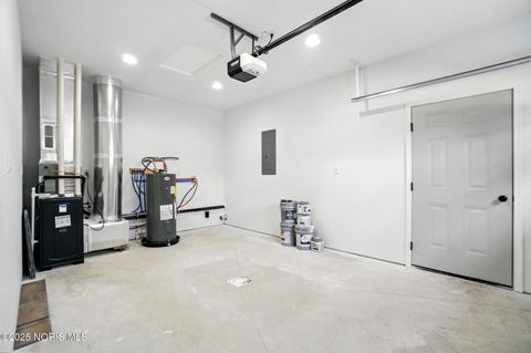 Tiny photo for 113 Superior Street, Oakwood, OH 45873 (MLS # 10002069)