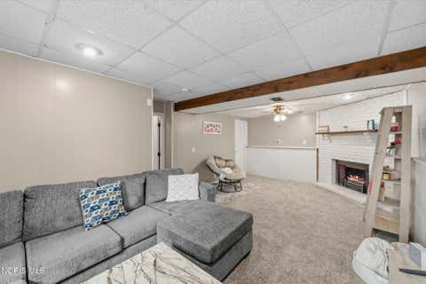 Tiny photo for 1951 Grimes Golden Drive, Toledo, OH 43611 (MLS # 10008960)