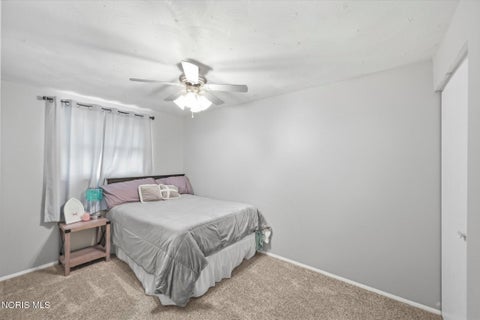 Tiny photo for 1951 Grimes Golden Drive, Toledo, OH 43611 (MLS # 10008960)