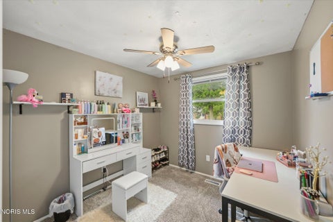 Tiny photo for 1951 Grimes Golden Drive, Toledo, OH 43611 (MLS # 10008960)