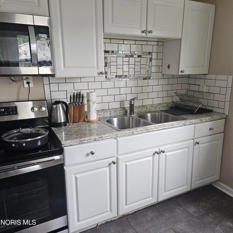 Tiny photo for 5019 Selma Street, Toledo, OH 43613 (MLS # 10014017)