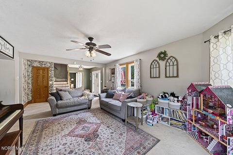 Tiny photo for 402 E Zimmerman Street, Forest, OH 45843 (MLS # 10010958)