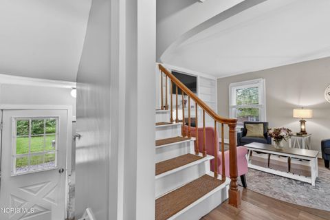 Tiny photo for 914 Michigan Avenue, Waterville, OH 43566 (MLS # 10008083)