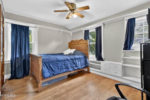 Tiny photo for 914 Michigan Avenue, Waterville, OH 43566 (MLS # 10008083)