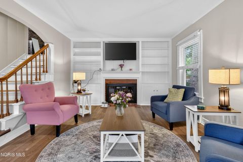 Tiny photo for 914 Michigan Avenue, Waterville, OH 43566 (MLS # 10008083)