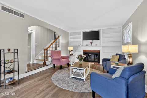 Tiny photo for 914 Michigan Avenue, Waterville, OH 43566 (MLS # 10008083)