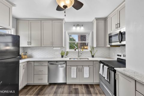 Tiny photo for 914 Michigan Avenue, Waterville, OH 43566 (MLS # 10008083)
