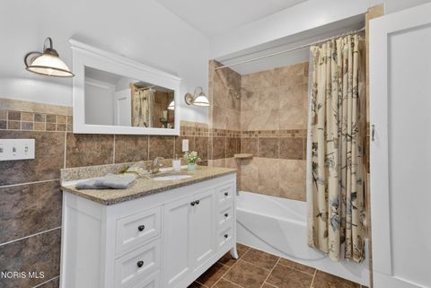 Tiny photo for 914 Michigan Avenue, Waterville, OH 43566 (MLS # 10008083)