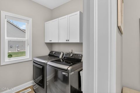 Tiny photo for 28970 Simmons Road, Perrysburg, OH 43551 (MLS # 10008270)