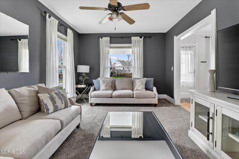 Tiny photo for 1407 Kenyon Drive, Toledo, OH 43614 (MLS # 10005848)