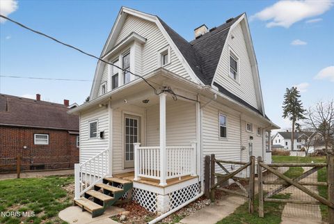 Tiny photo for 1407 Kenyon Drive, Toledo, OH 43614 (MLS # 10005848)