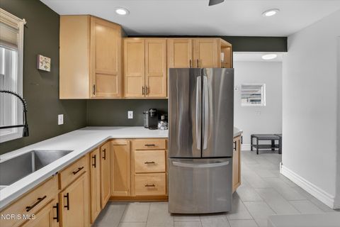 Tiny photo for 1407 Kenyon Drive, Toledo, OH 43614 (MLS # 10005848)