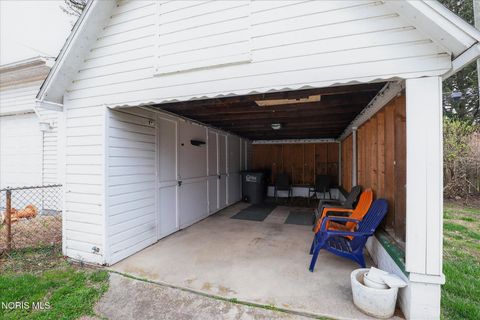 Tiny photo for 1407 Kenyon Drive, Toledo, OH 43614 (MLS # 10005848)