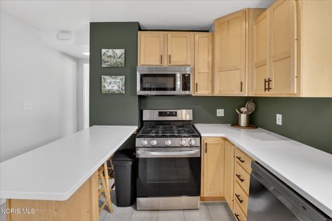 Tiny photo for 1407 Kenyon Drive, Toledo, OH 43614 (MLS # 10005848)