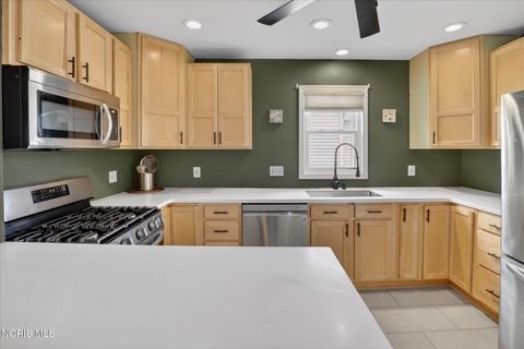 Tiny photo for 1407 Kenyon Drive, Toledo, OH 43614 (MLS # 10005848)