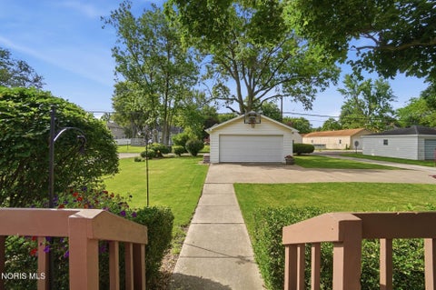 Tiny photo for 220 W 5th Street, Perrysburg, OH 43551 (MLS # 10009183)