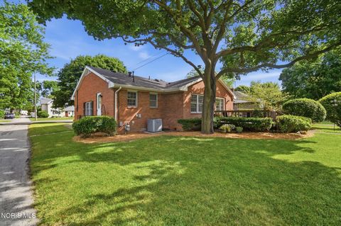 Tiny photo for 220 W 5th Street, Perrysburg, OH 43551 (MLS # 10009183)