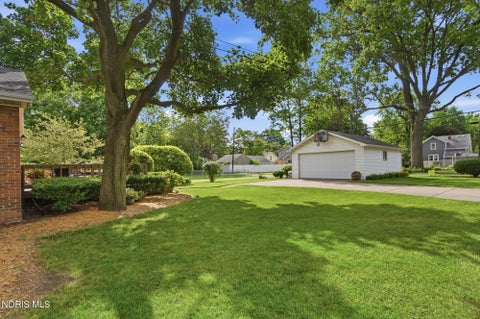 Tiny photo for 220 W 5th Street, Perrysburg, OH 43551 (MLS # 10009183)