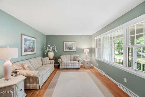 Tiny photo for 220 W 5th Street, Perrysburg, OH 43551 (MLS # 10009183)