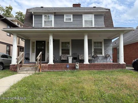 Photo of 2040 Joffre Avenue, Toledo, OH 43607 (MLS # 10001628)