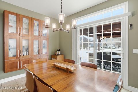 Tiny photo for 2334 Sunflower Court, Perrysburg, OH 43551 (MLS # 10003731)