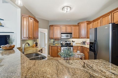 Tiny photo for 2334 Sunflower Court, Perrysburg, OH 43551 (MLS # 10003731)