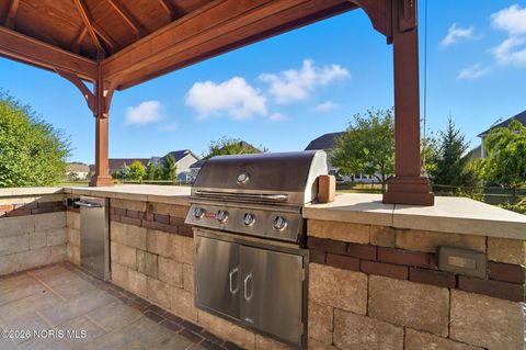 Tiny photo for 2334 Sunflower Court, Perrysburg, OH 43551 (MLS # 10003731)