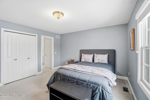 Tiny photo for 2334 Sunflower Court, Perrysburg, OH 43551 (MLS # 10003731)