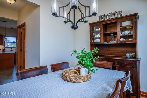 Tiny photo for 717 Little Creek Drive, Perrysburg, OH 43551 (MLS # 10005456)