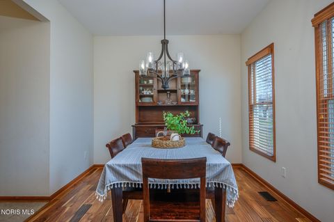 Tiny photo for 717 Little Creek Drive, Perrysburg, OH 43551 (MLS # 10005456)