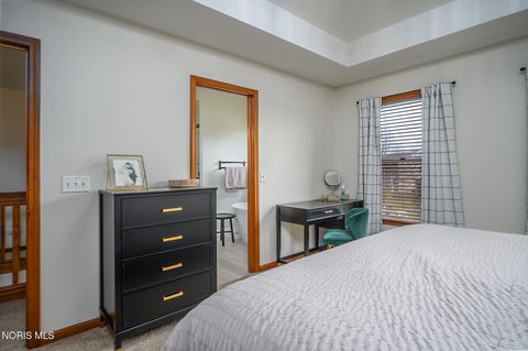 Tiny photo for 717 Little Creek Drive, Perrysburg, OH 43551 (MLS # 10005456)