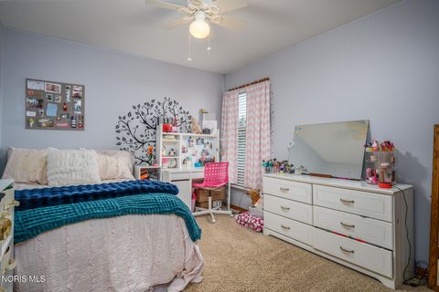 Tiny photo for 717 Little Creek Drive, Perrysburg, OH 43551 (MLS # 10005456)