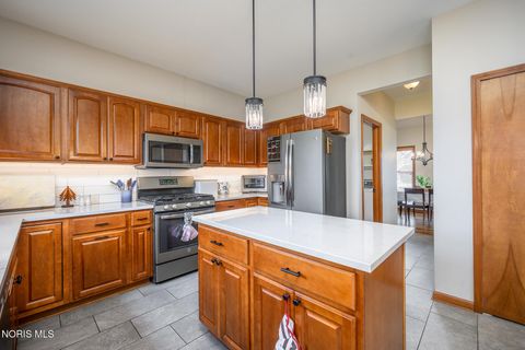 Tiny photo for 717 Little Creek Drive, Perrysburg, OH 43551 (MLS # 10005456)