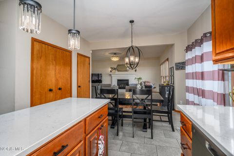 Tiny photo for 717 Little Creek Drive, Perrysburg, OH 43551 (MLS # 10005456)