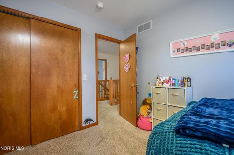 Tiny photo for 717 Little Creek Drive, Perrysburg, OH 43551 (MLS # 10005456)